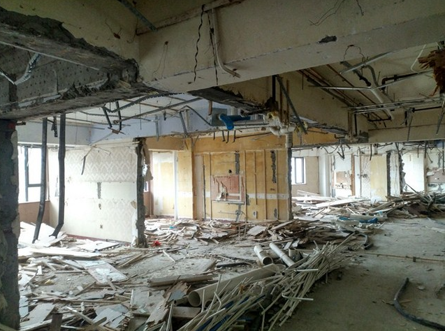 建筑物拆除及装饰拆除